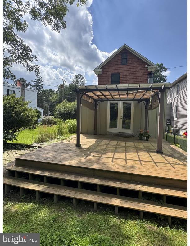 MOUNT WASHINGTON - Residential Lease