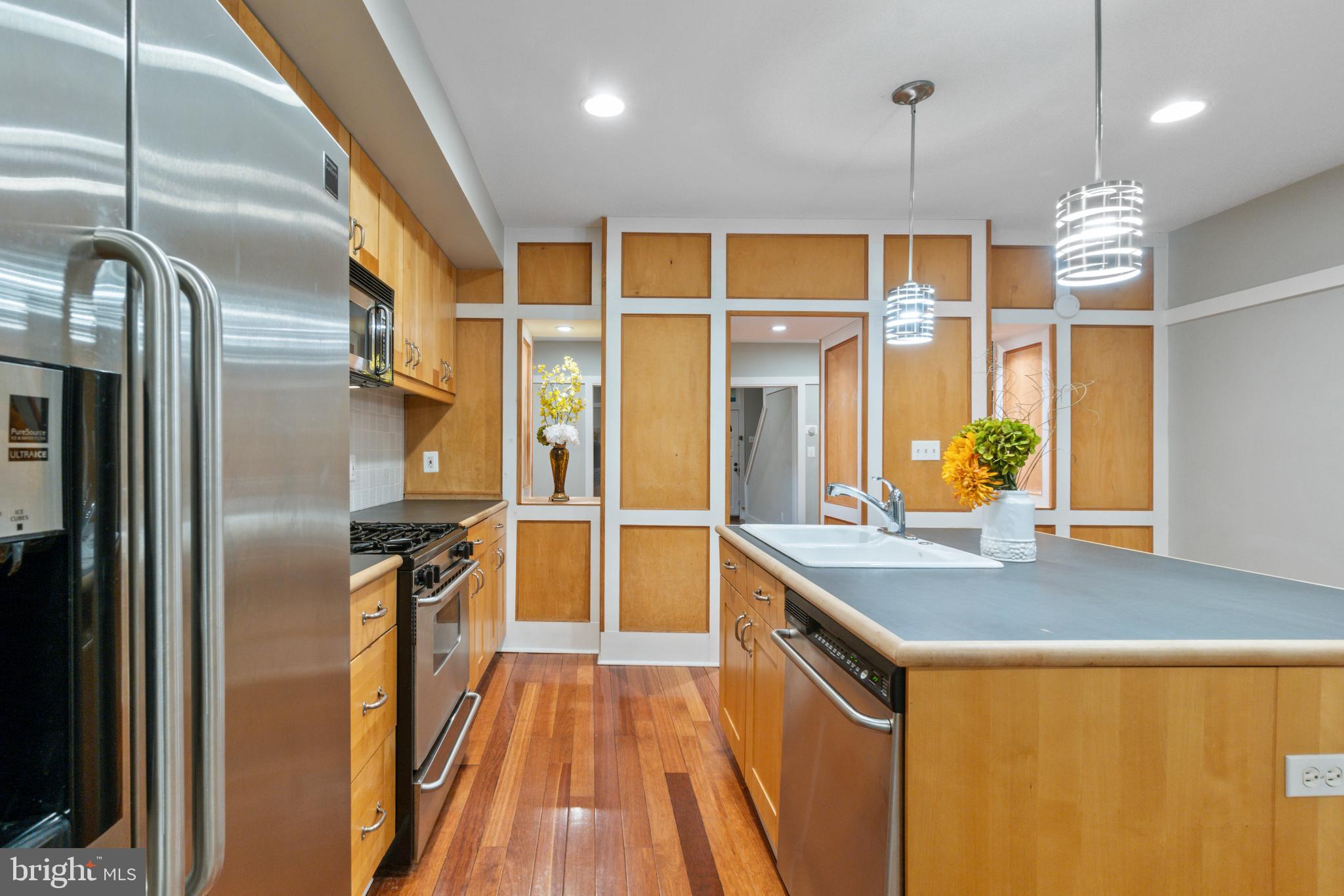 MOUNT WASHINGTON - Residential Lease