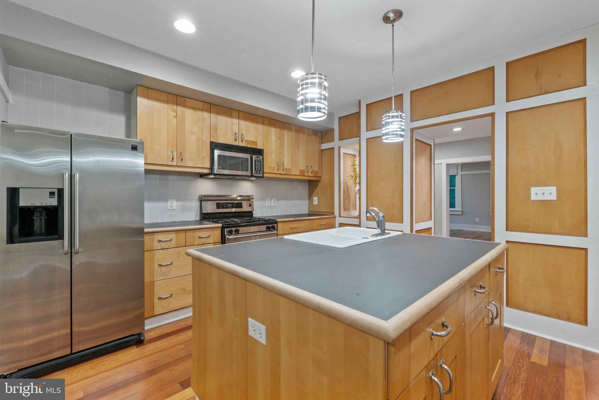 MOUNT WASHINGTON - Residential Lease