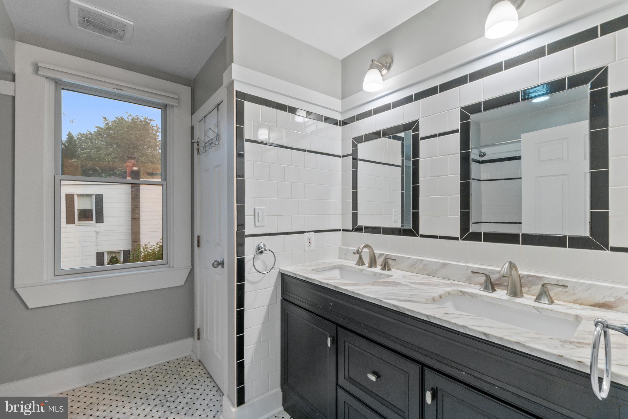 MOUNT WASHINGTON - Residential Lease