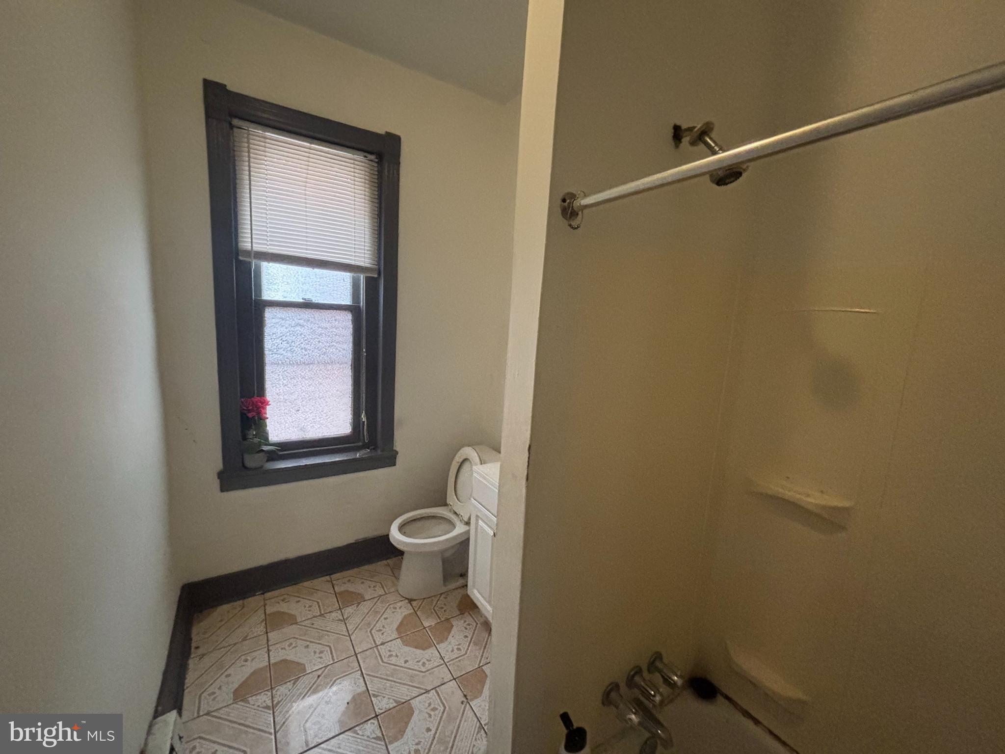 TEMPLE UNIVERSITY - Residential Income