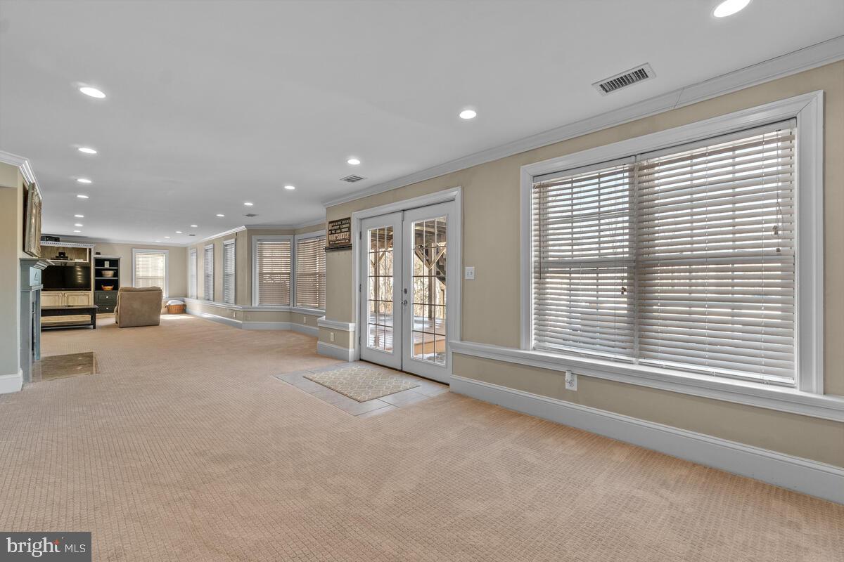 STONELAKE - Residential