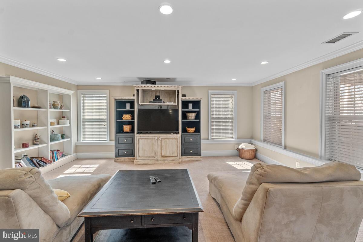 STONELAKE - Residential