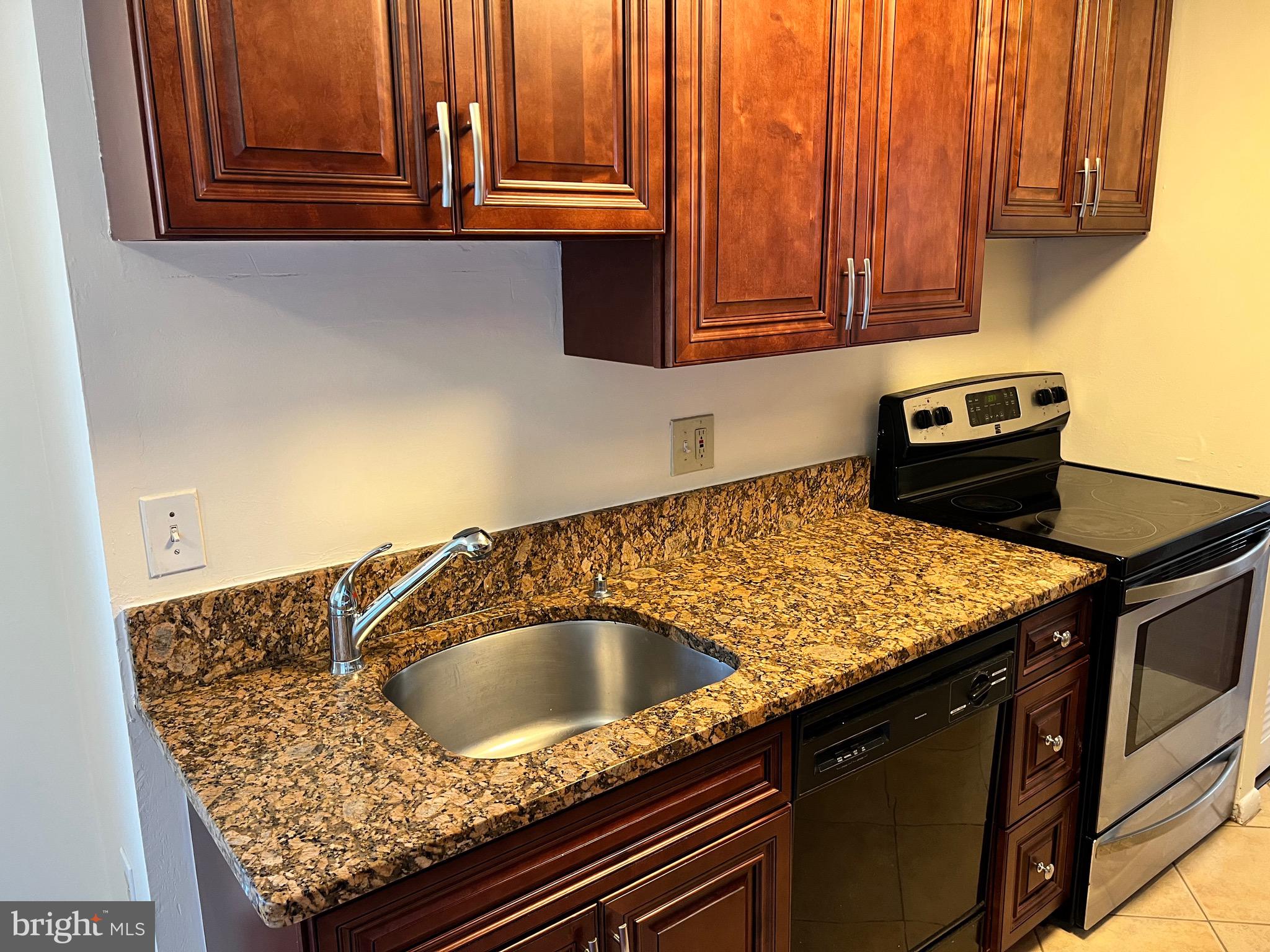 GREENBRIAR - Residential Lease