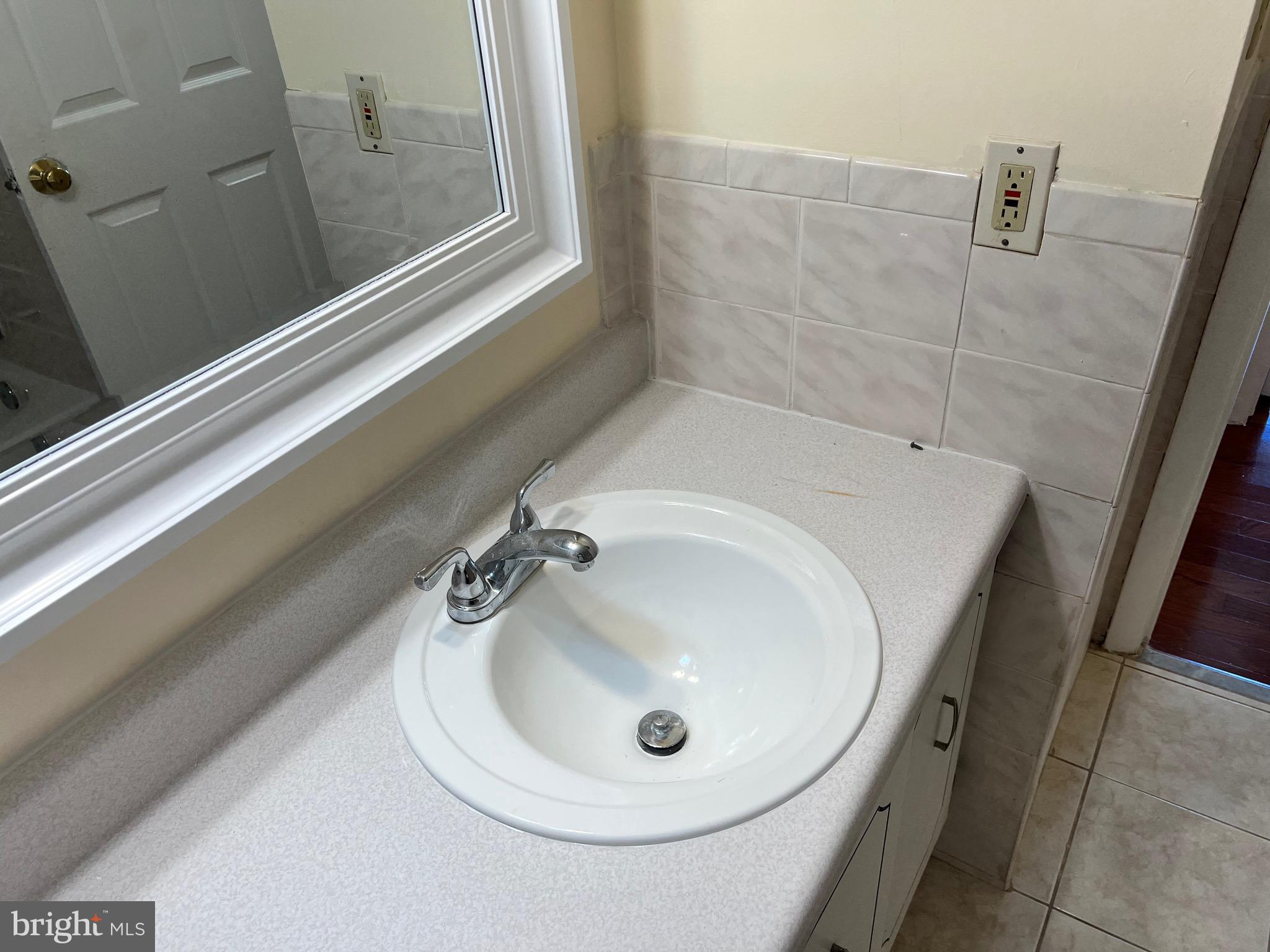 GREENBRIAR - Residential Lease