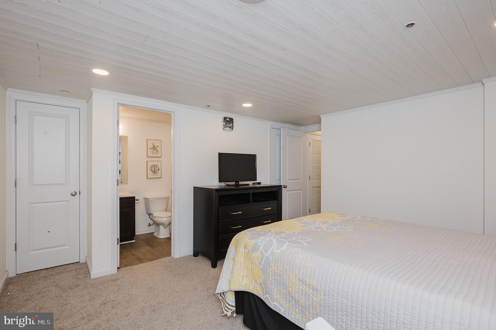 HOMESTEAD ACRES - Residential