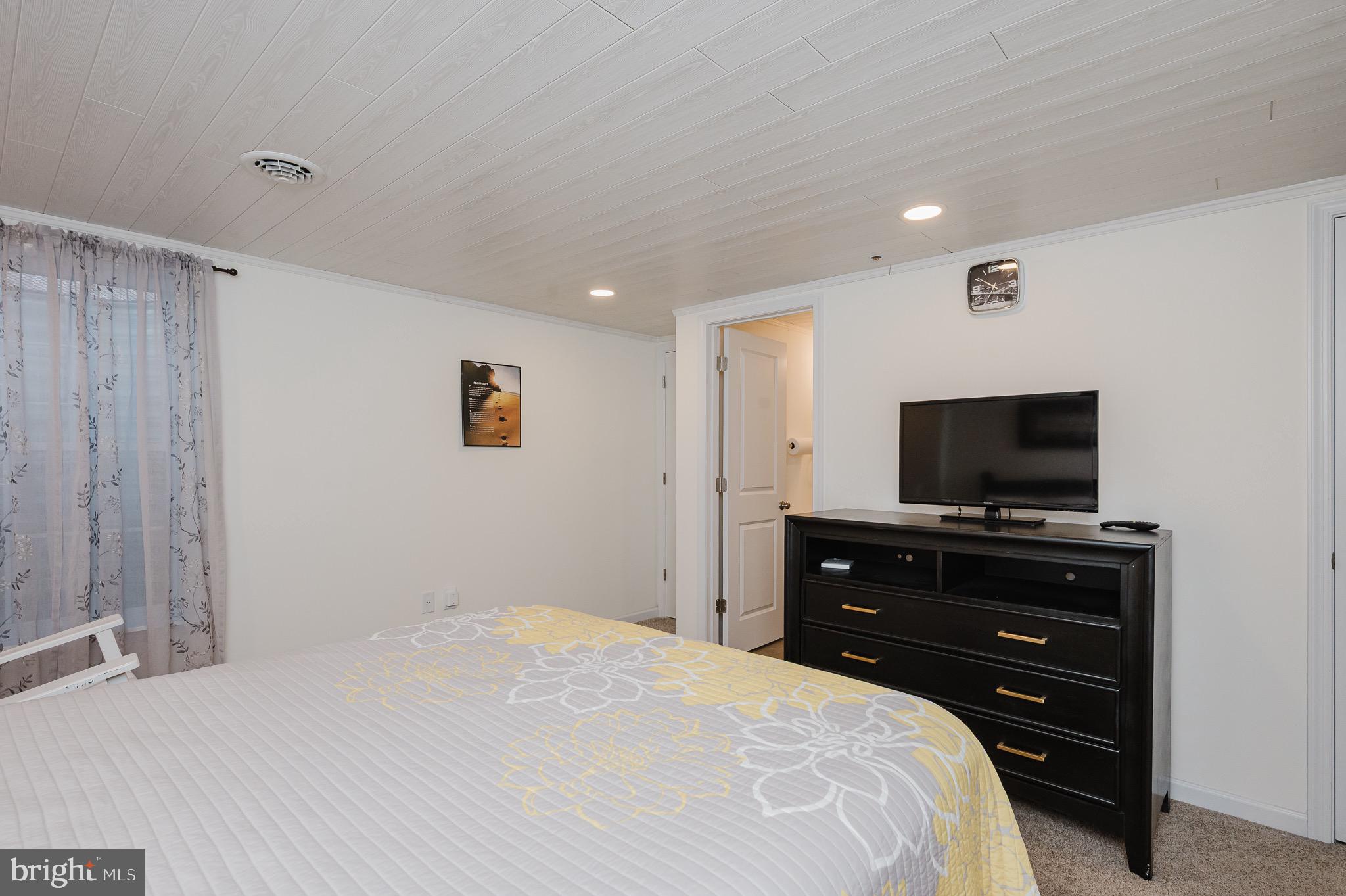 HOMESTEAD ACRES - Residential