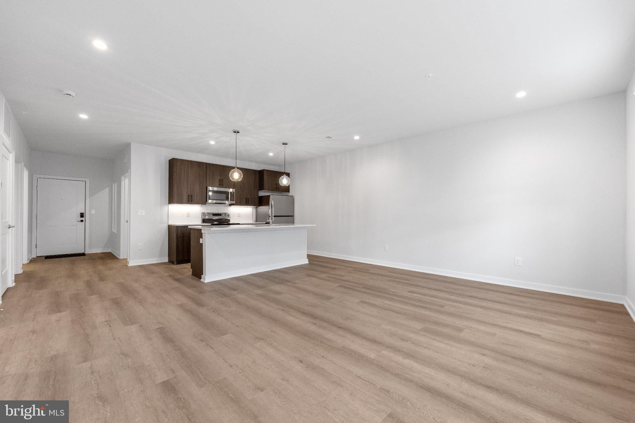 26 S YORK ROAD 106