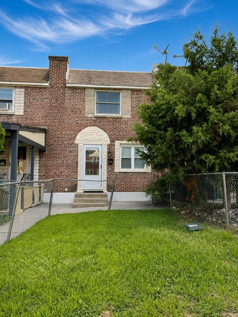 Photo of 826 Delview Drive, FOLCROFT, PA 19032 (MLS # PADE2119634)