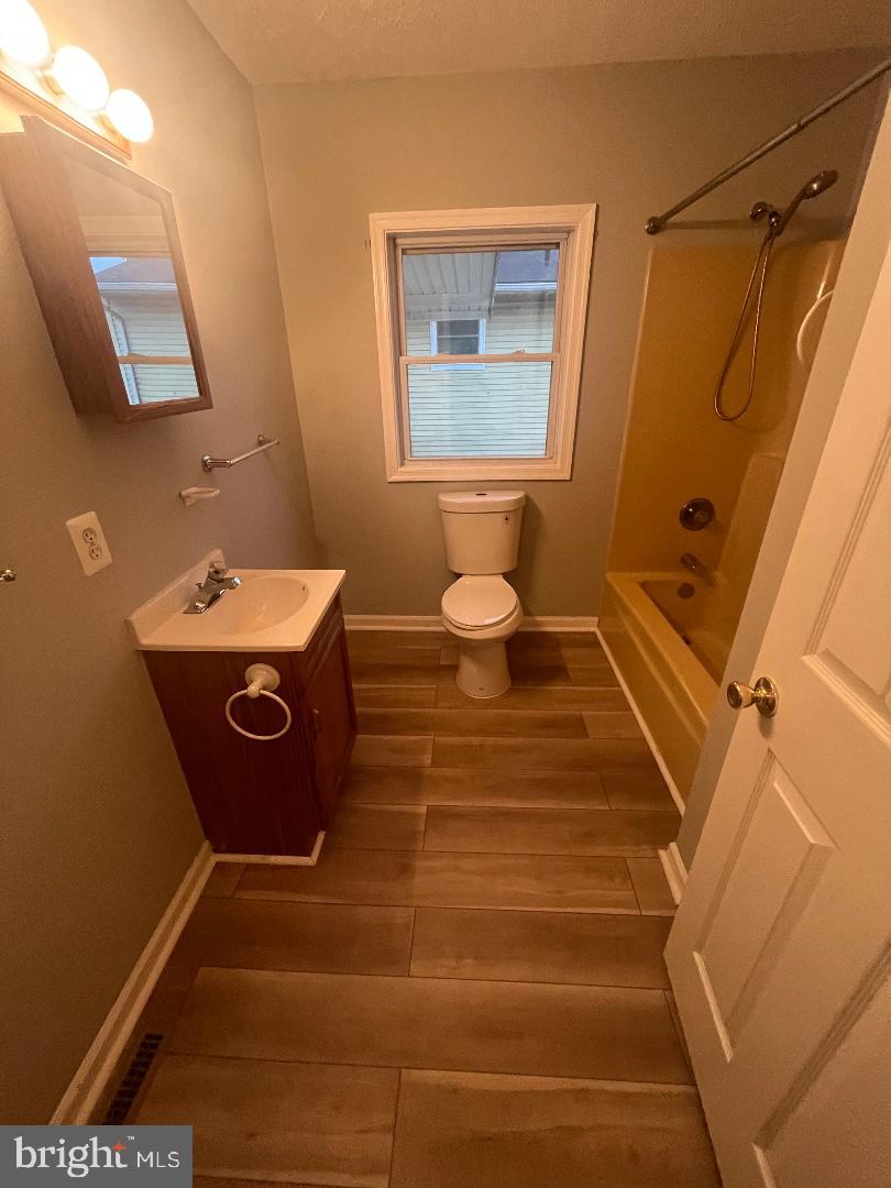 ANNE ARUNDEL - Residential Lease