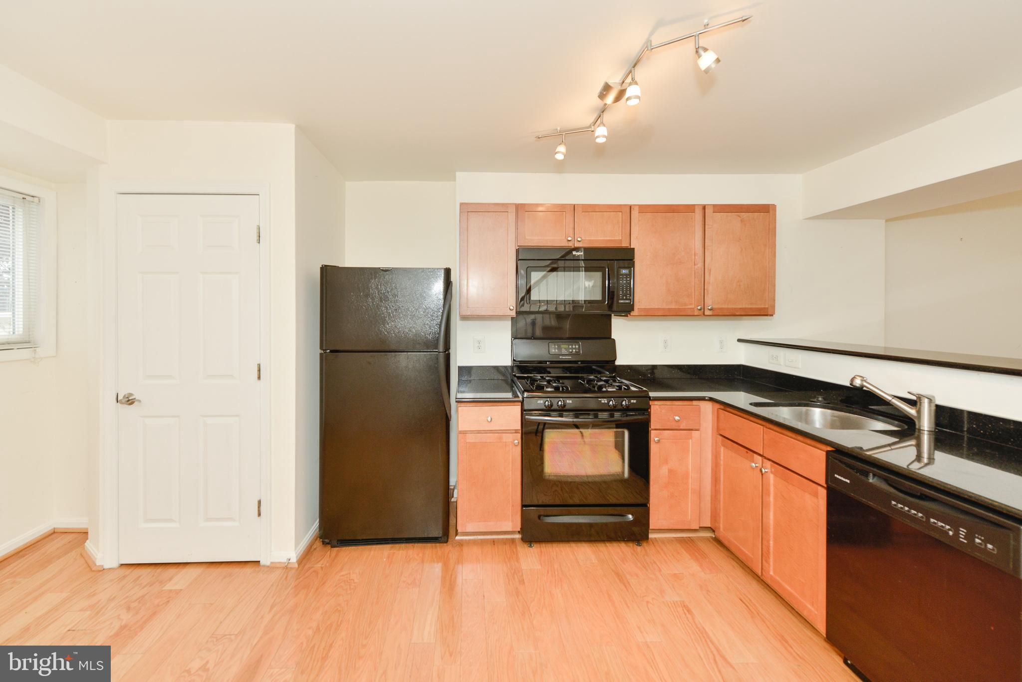 PARKSIDE AT ALEXANDRIA - Residential Lease
