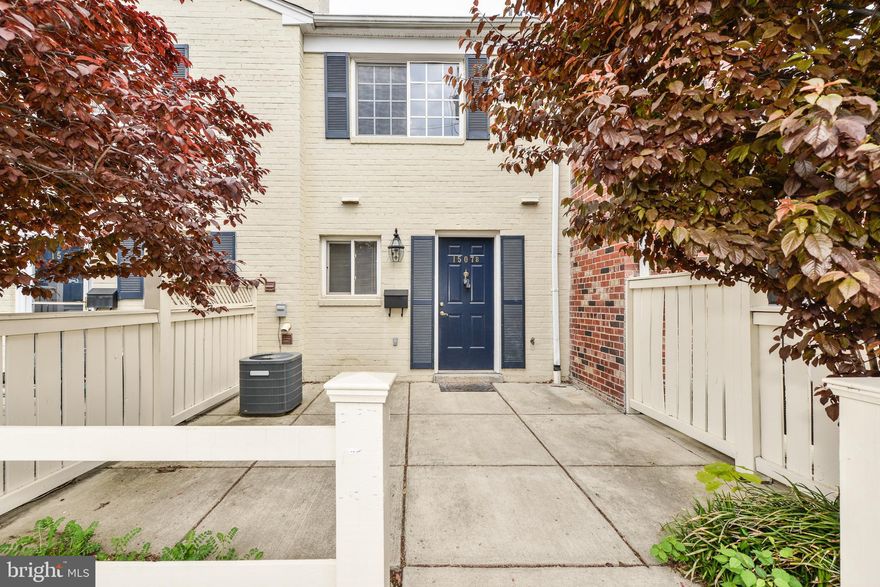 Spacious, 2 levels, 2 bedroom, with 1 full and 2 half bathrooms townhouse available IMMEDIATELY! Open family room, kitchen w/ hardwood floors, granite counters, and newer appliances. Laundry closet w/ new stacked W/D. The upper level features neutral carpet, 2 large bedrooms, & 1 full hallway bath. Attic pull-down stairs for storage. Lovely front patio. Permit parking. Community pool and gym are available. Tenant only pays for Gas & Electric.