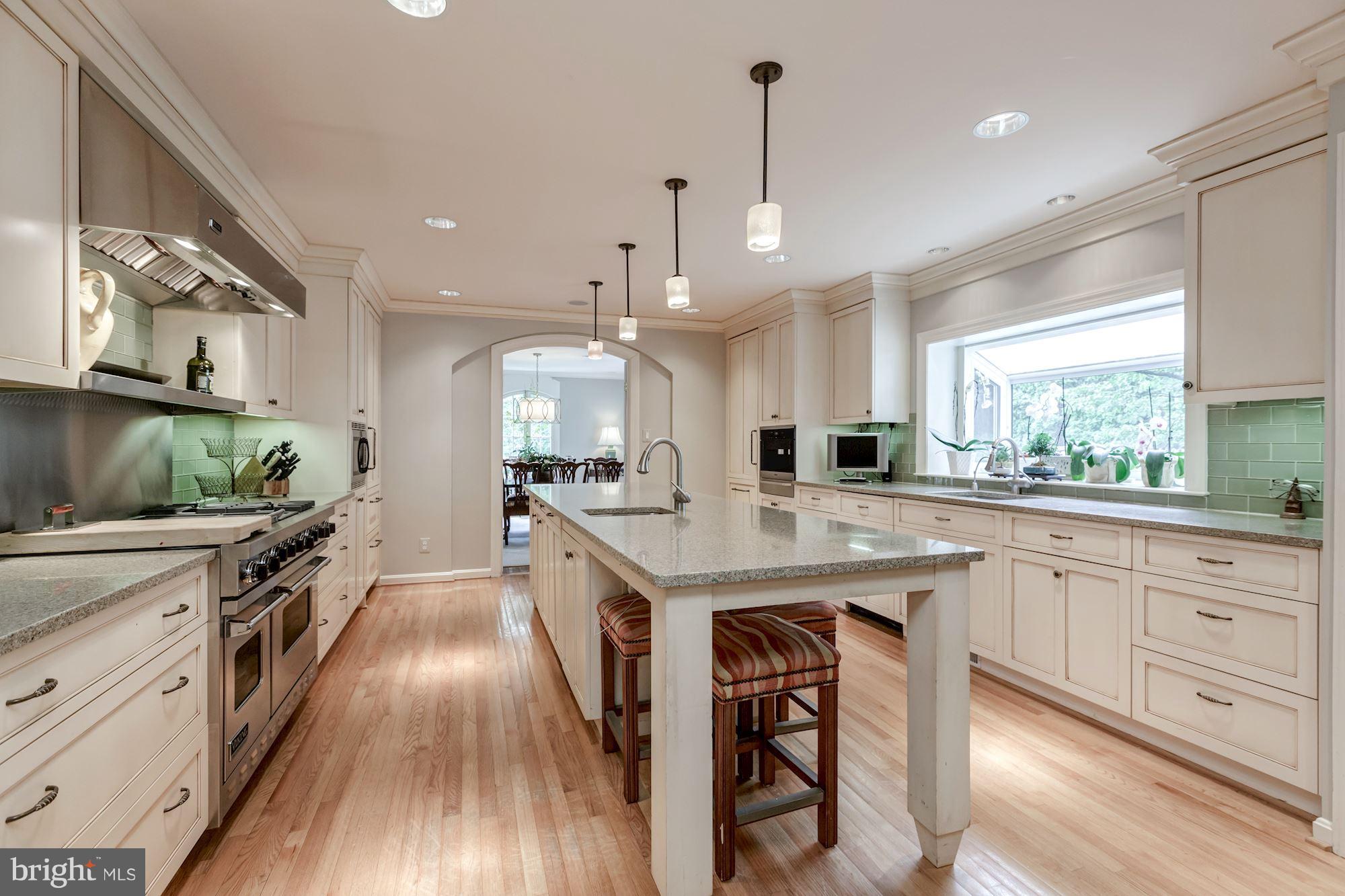 CHAIN BRIDGE FOREST - Residential