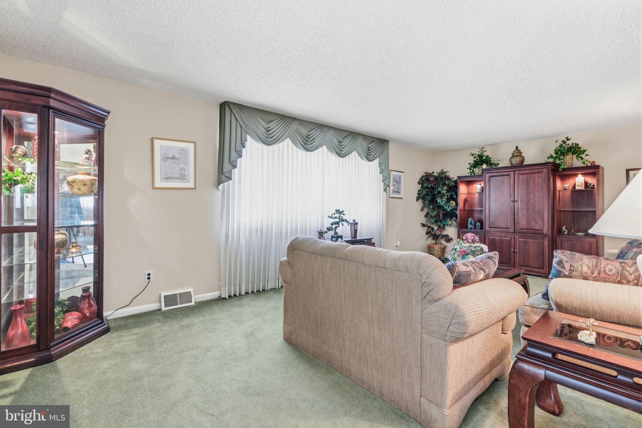 PINE VALLEY - Residential