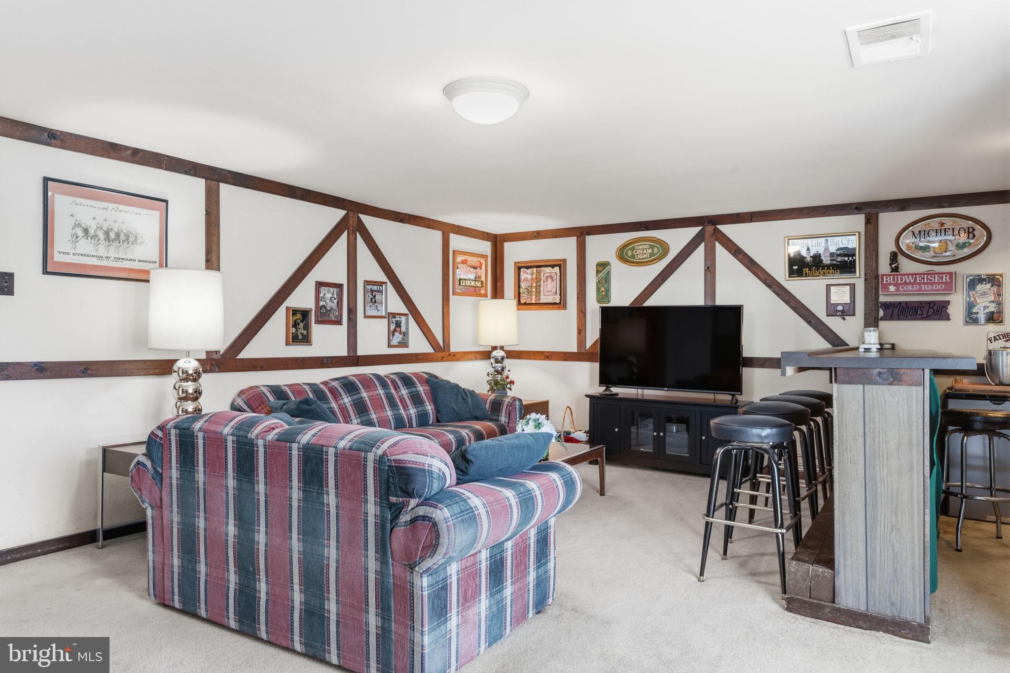 PINE VALLEY - Residential