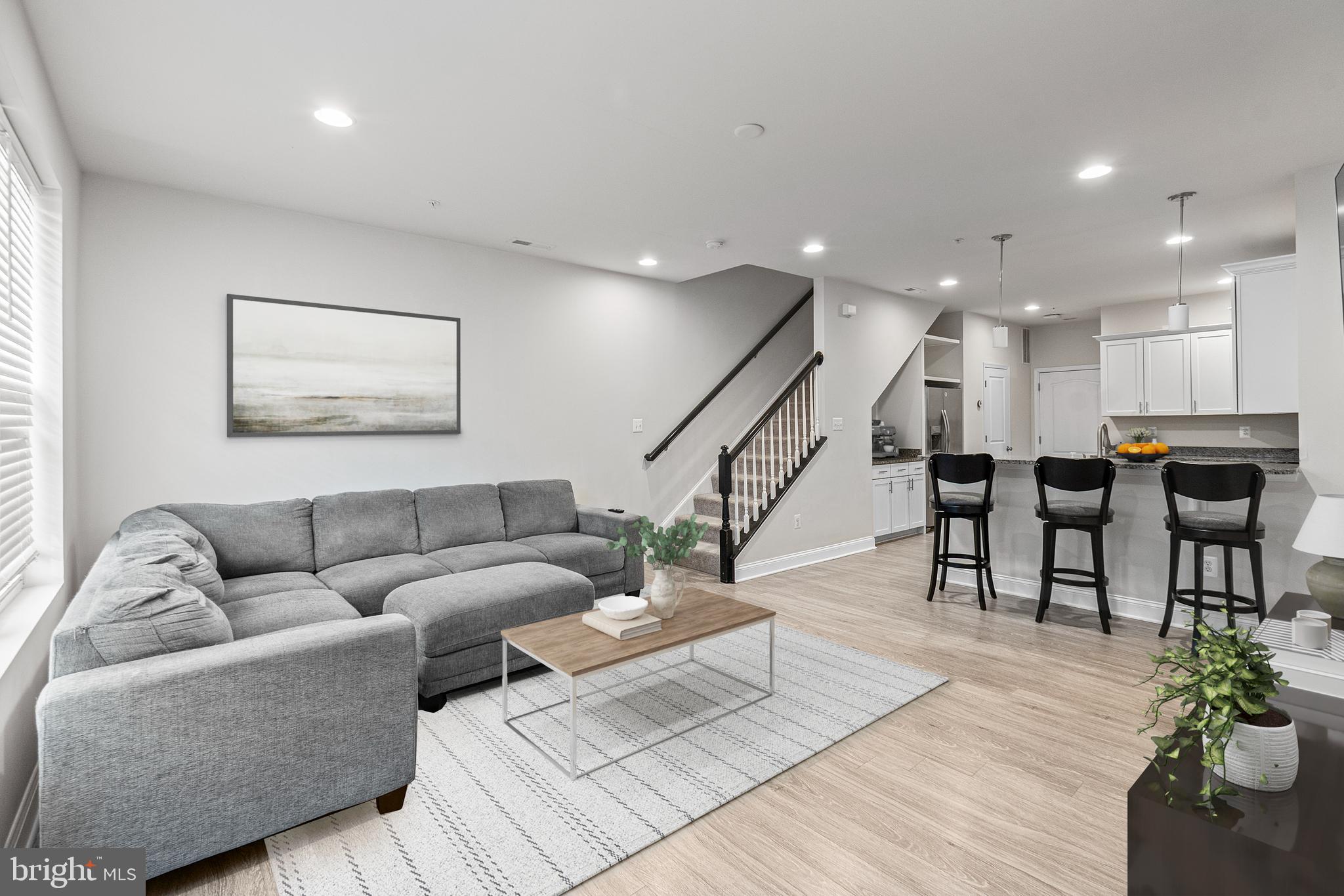 7537 CROWLEY STREET B