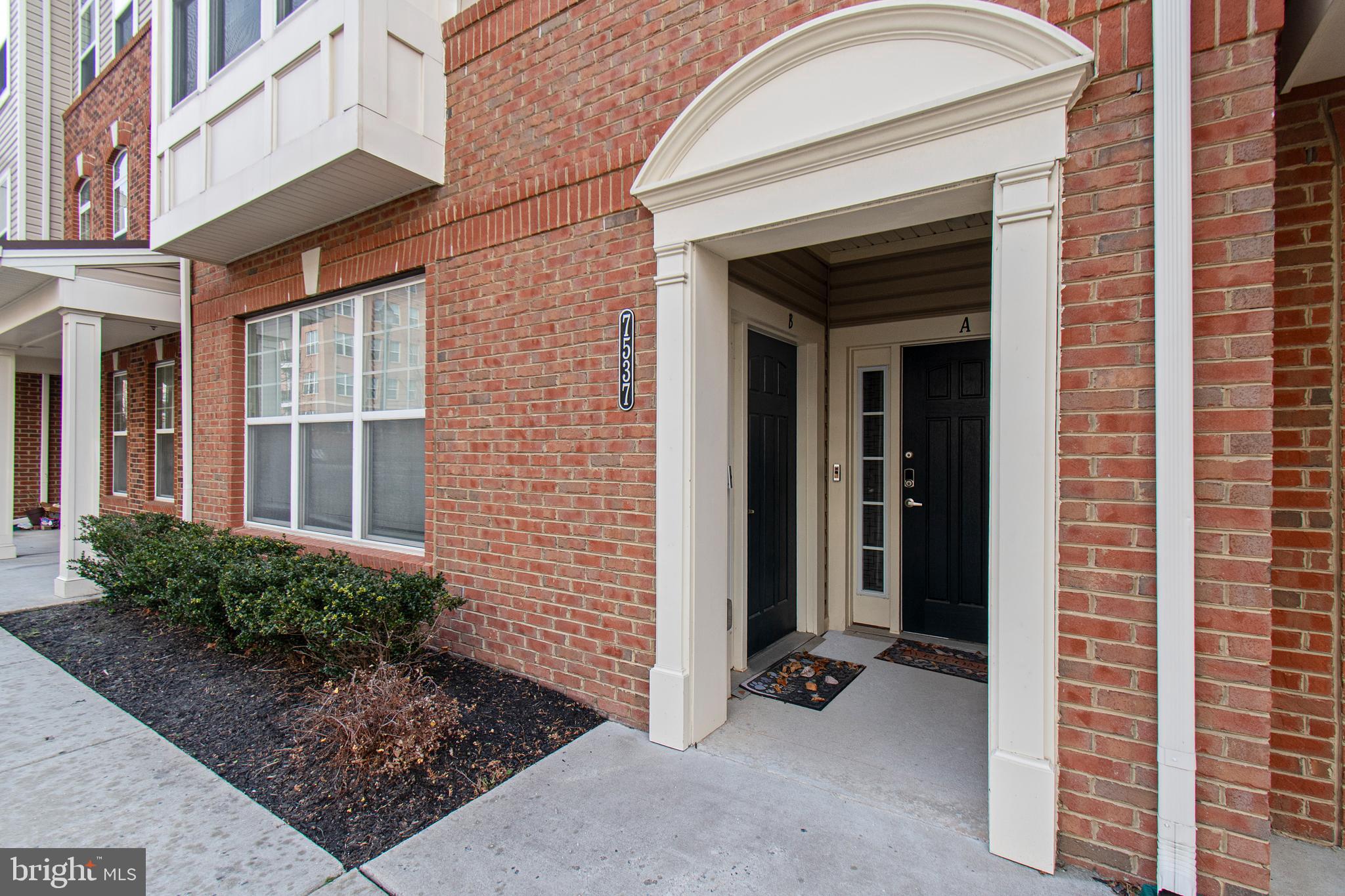 7537 CROWLEY STREET B