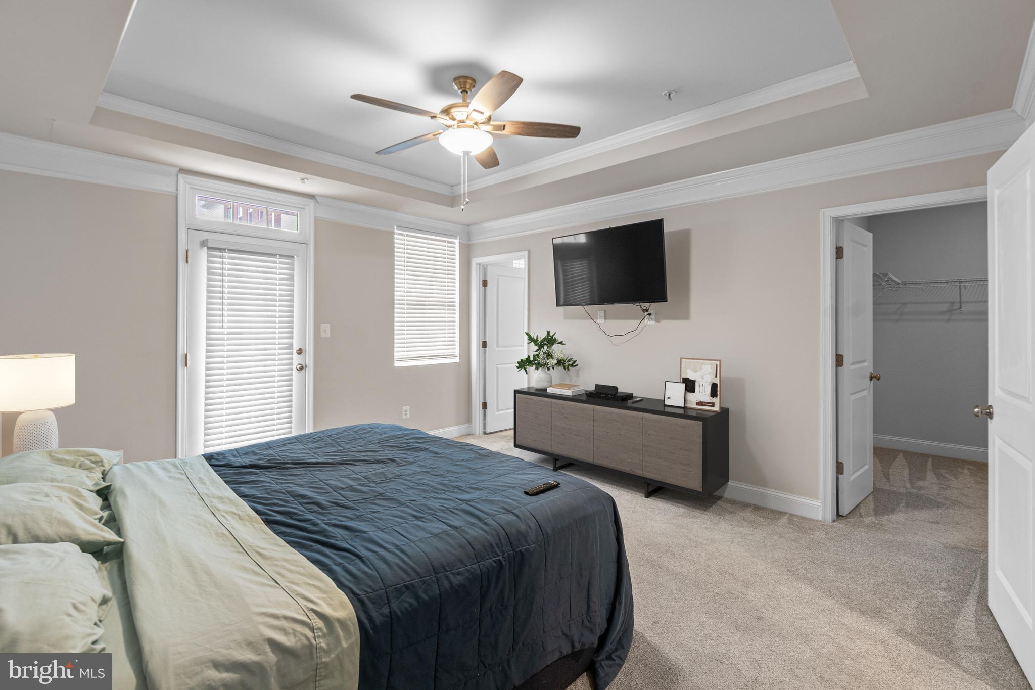 OXFORD SQUARE - Residential