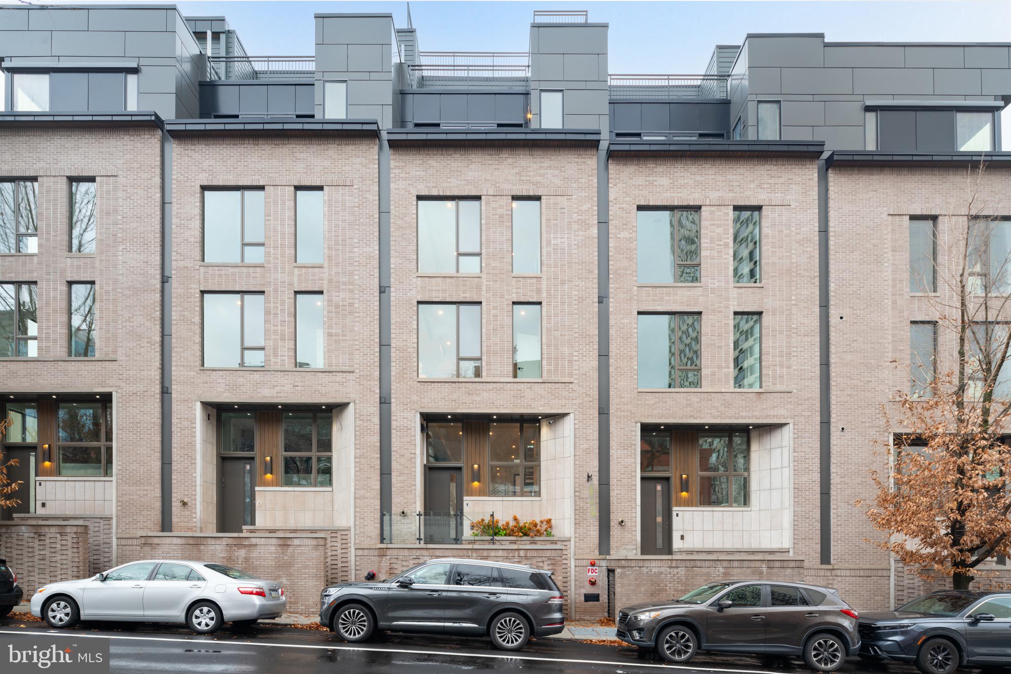 RITTENHOUSE SQUARE - Residential