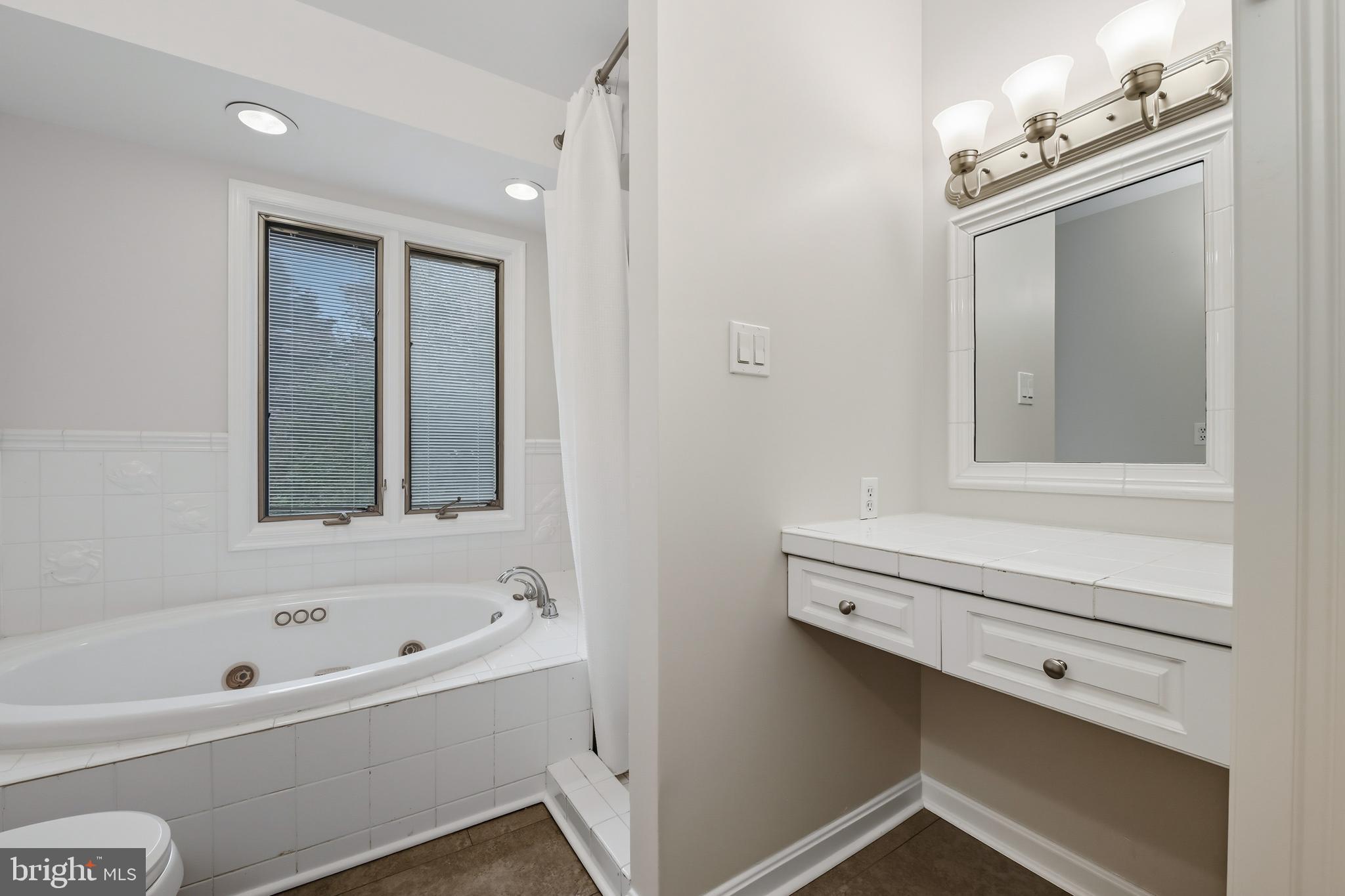 CAPE ST CLAIRE - Residential