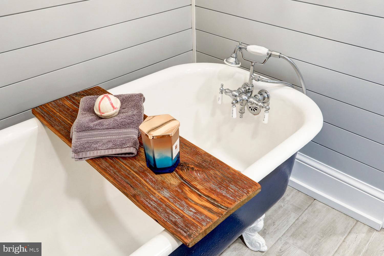 LITITZ PIKE - Residential