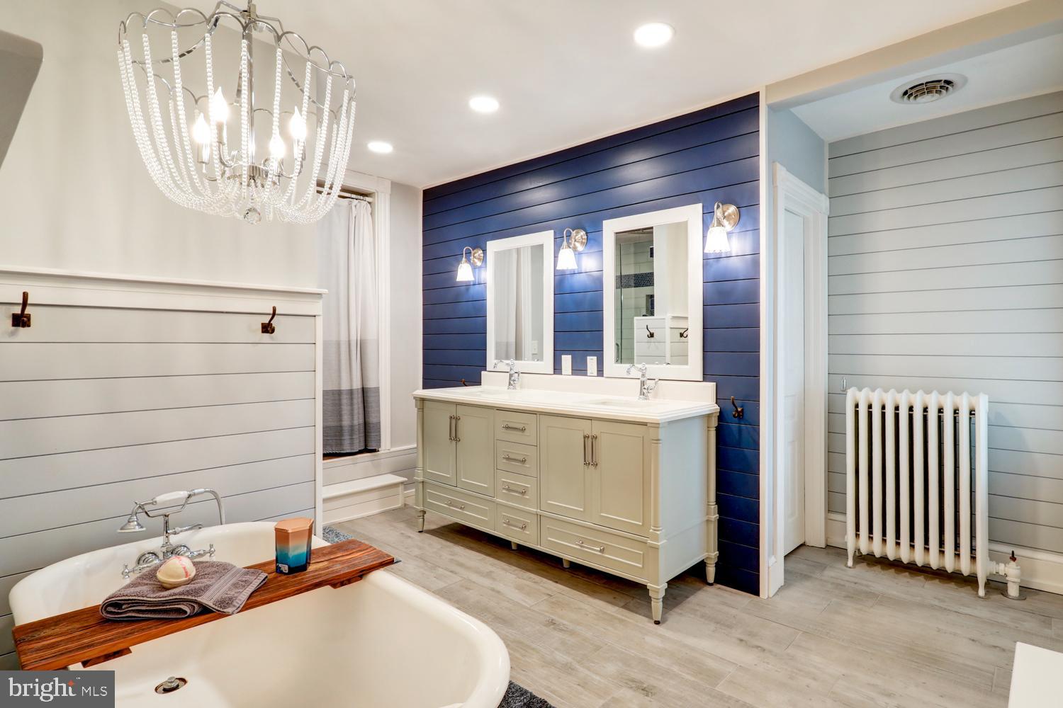 LITITZ PIKE - Residential