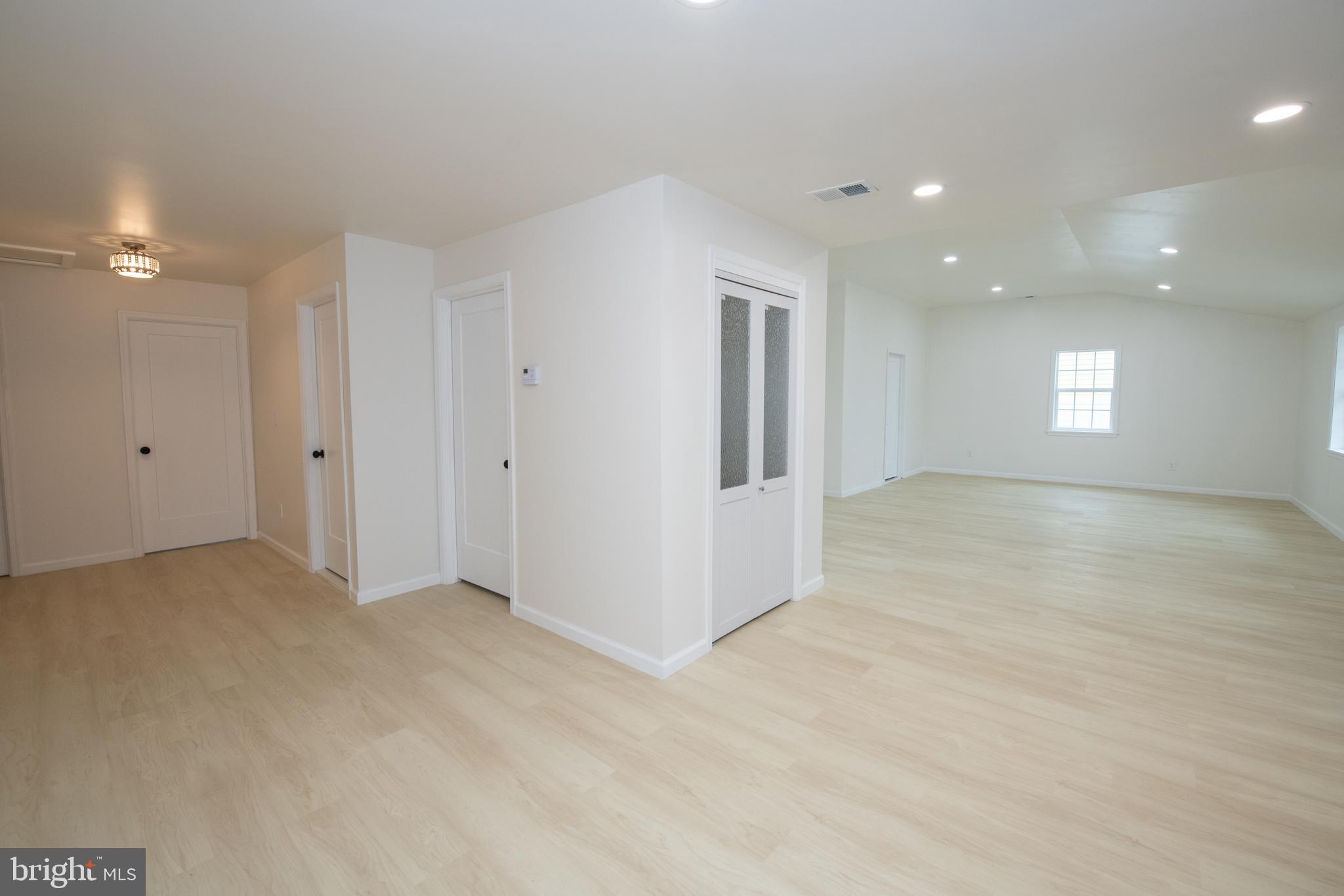 MAGNOLIA HILL - Residential