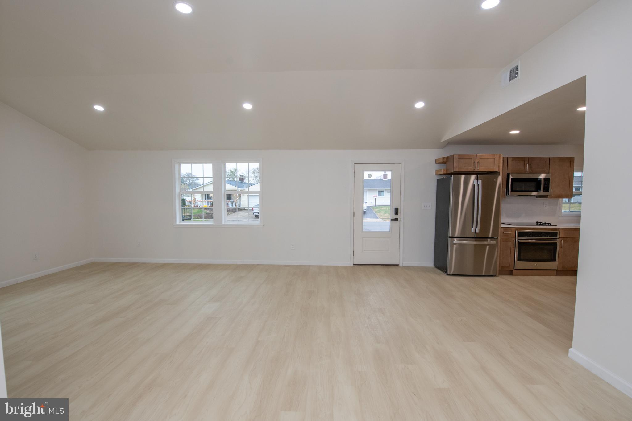 MAGNOLIA HILL - Residential