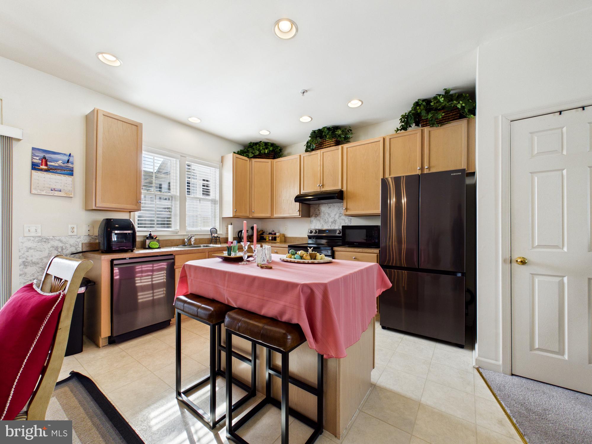 FAIRFIELD AT LONG NECK - Residential