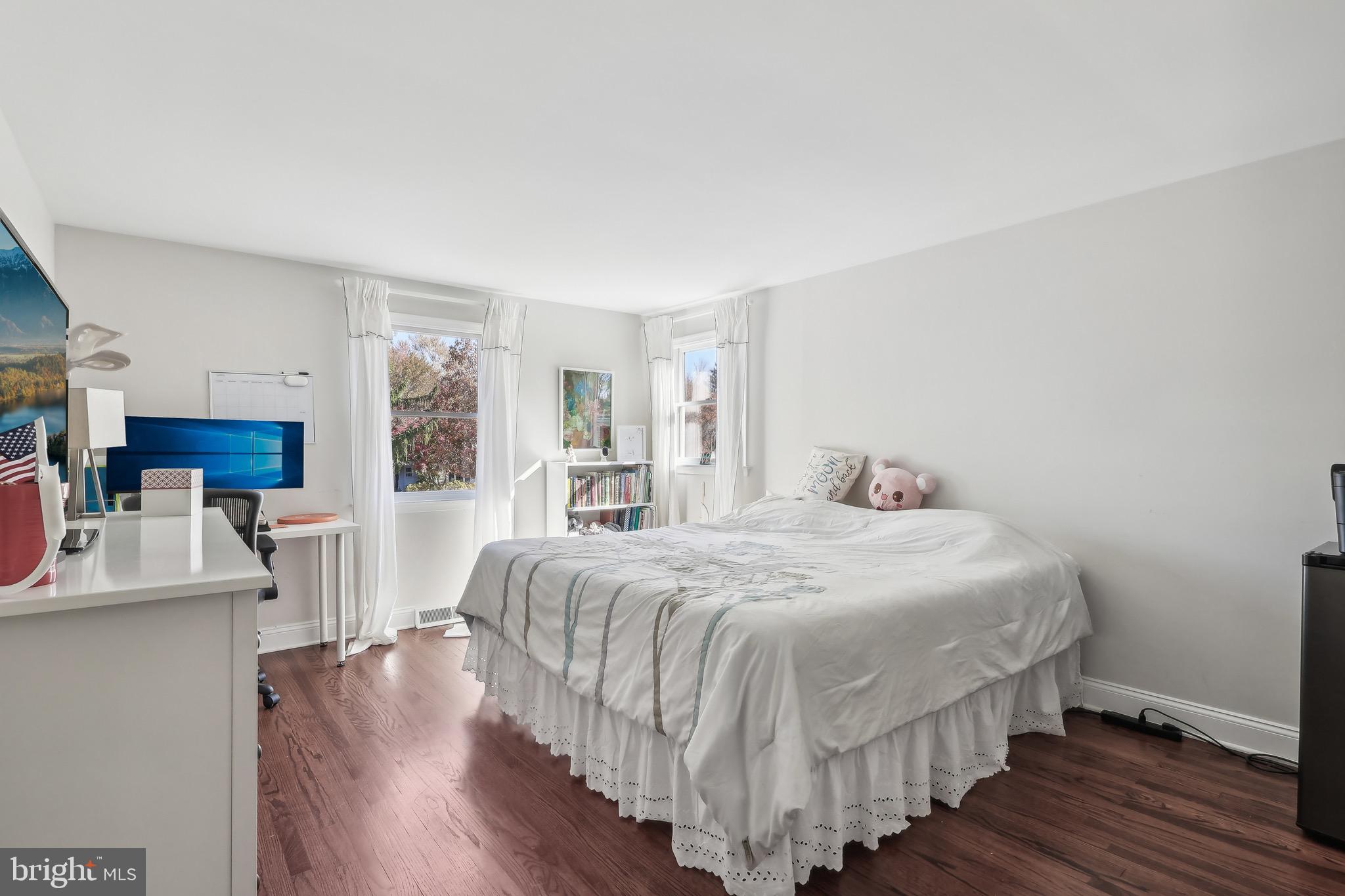 SPRING MILL FARMS - Residential