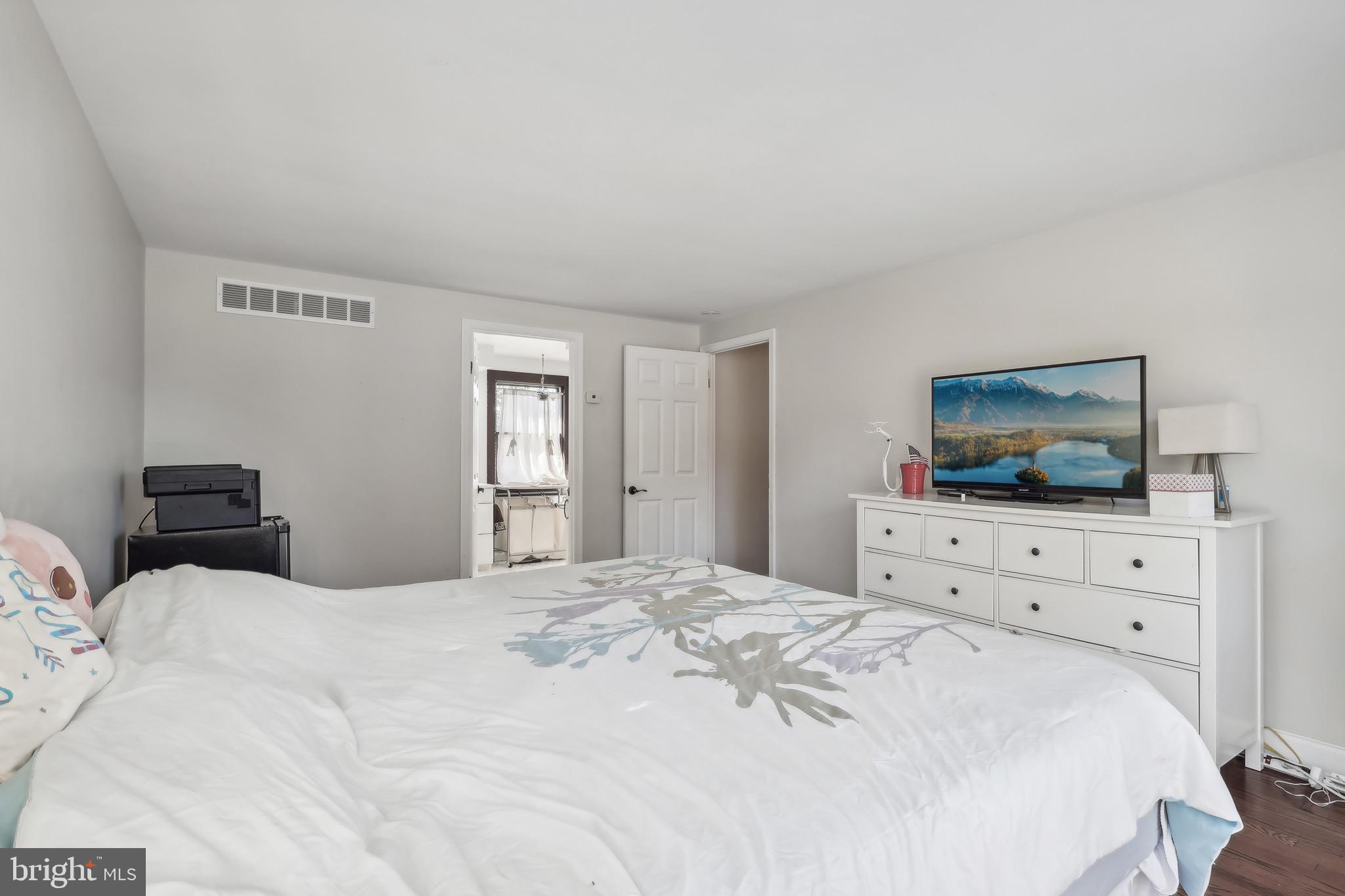 SPRING MILL FARMS - Residential