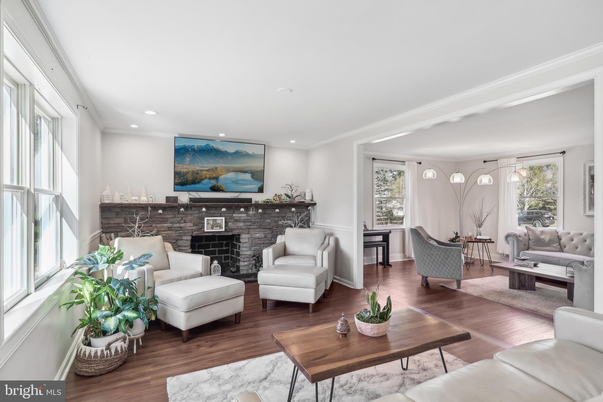 SPRING MILL FARMS - Residential