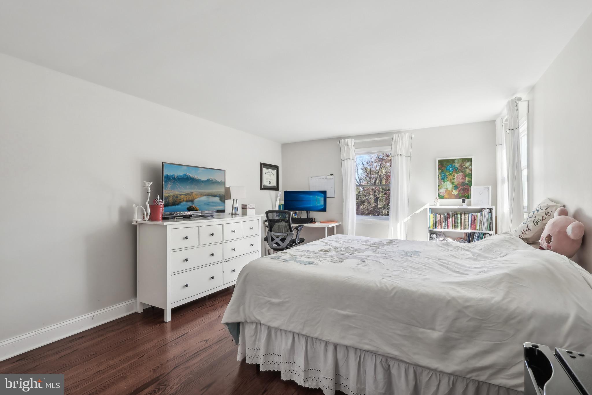 SPRING MILL FARMS - Residential