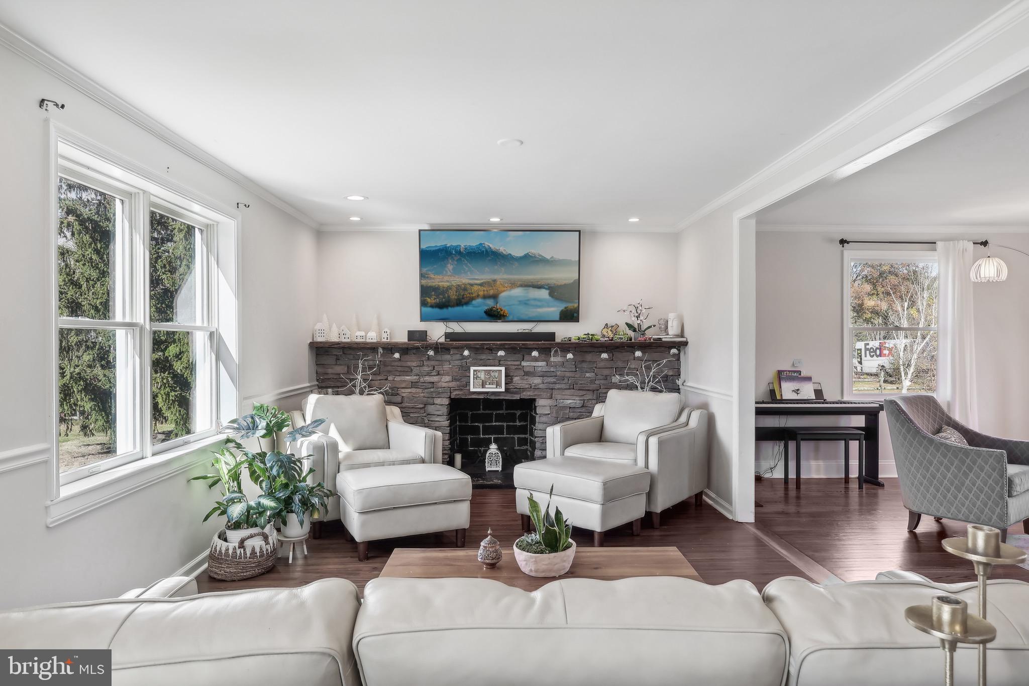 SPRING MILL FARMS - Residential