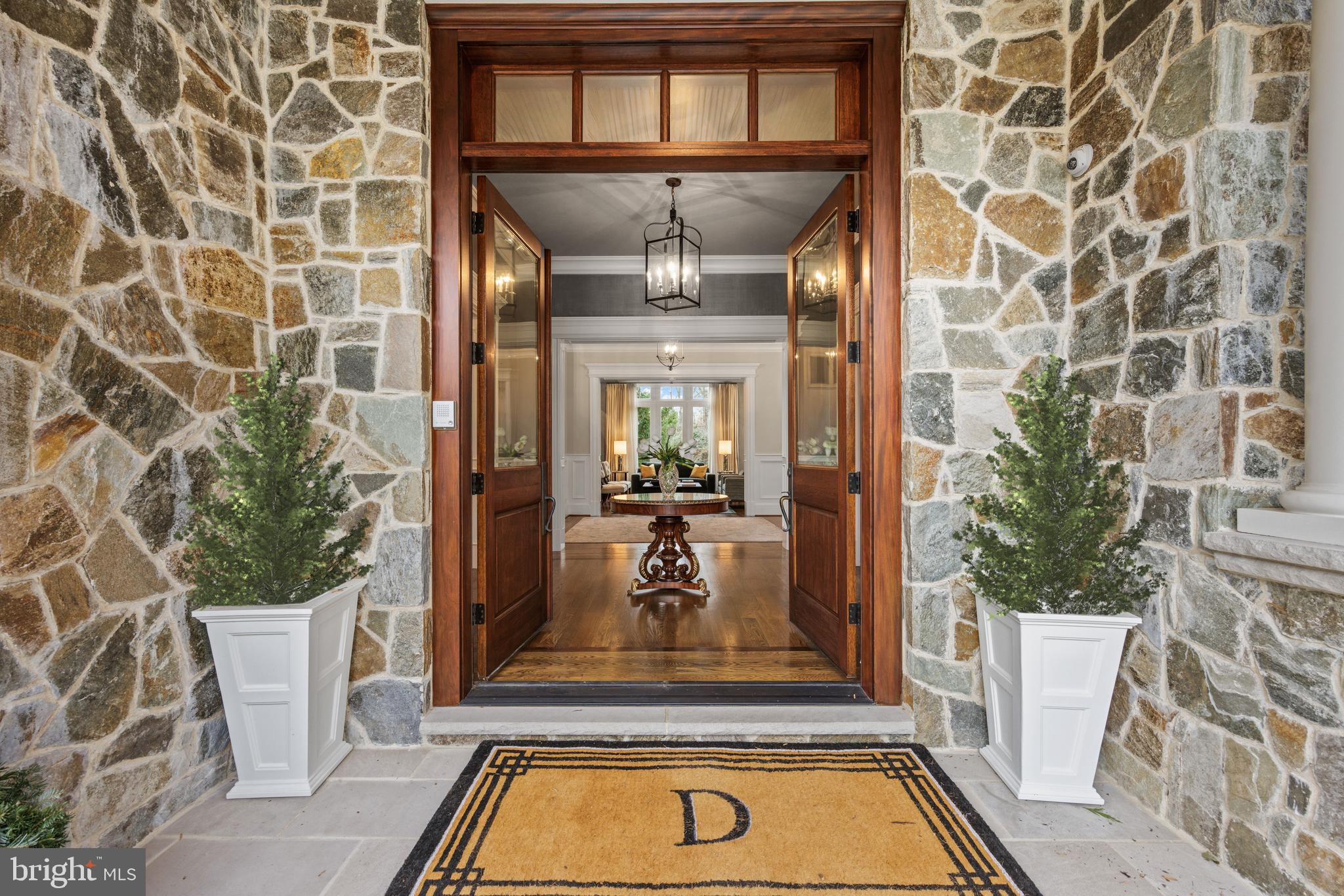 LANGLEY FOREST - Residential