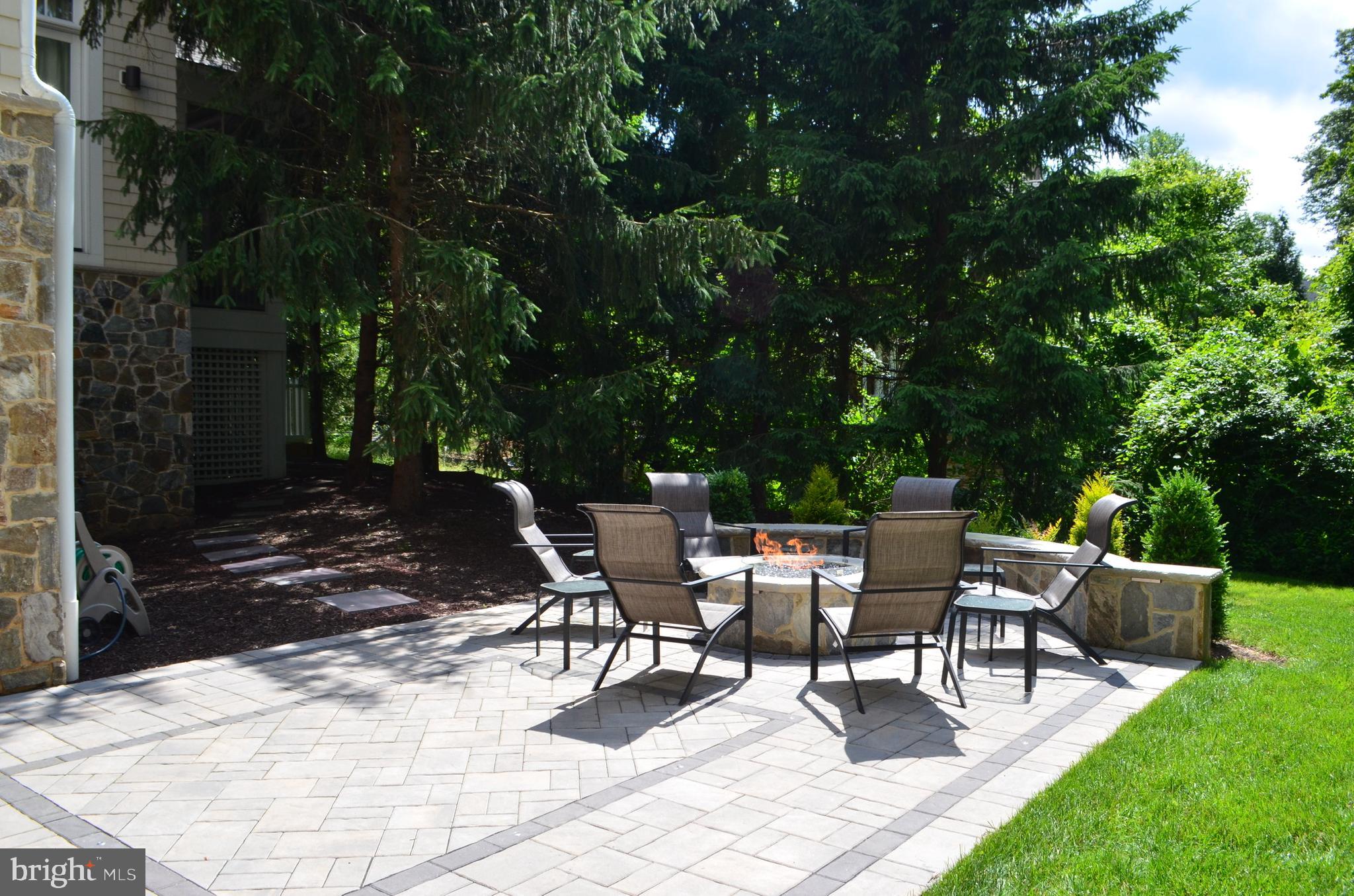 LANGLEY FOREST - Residential