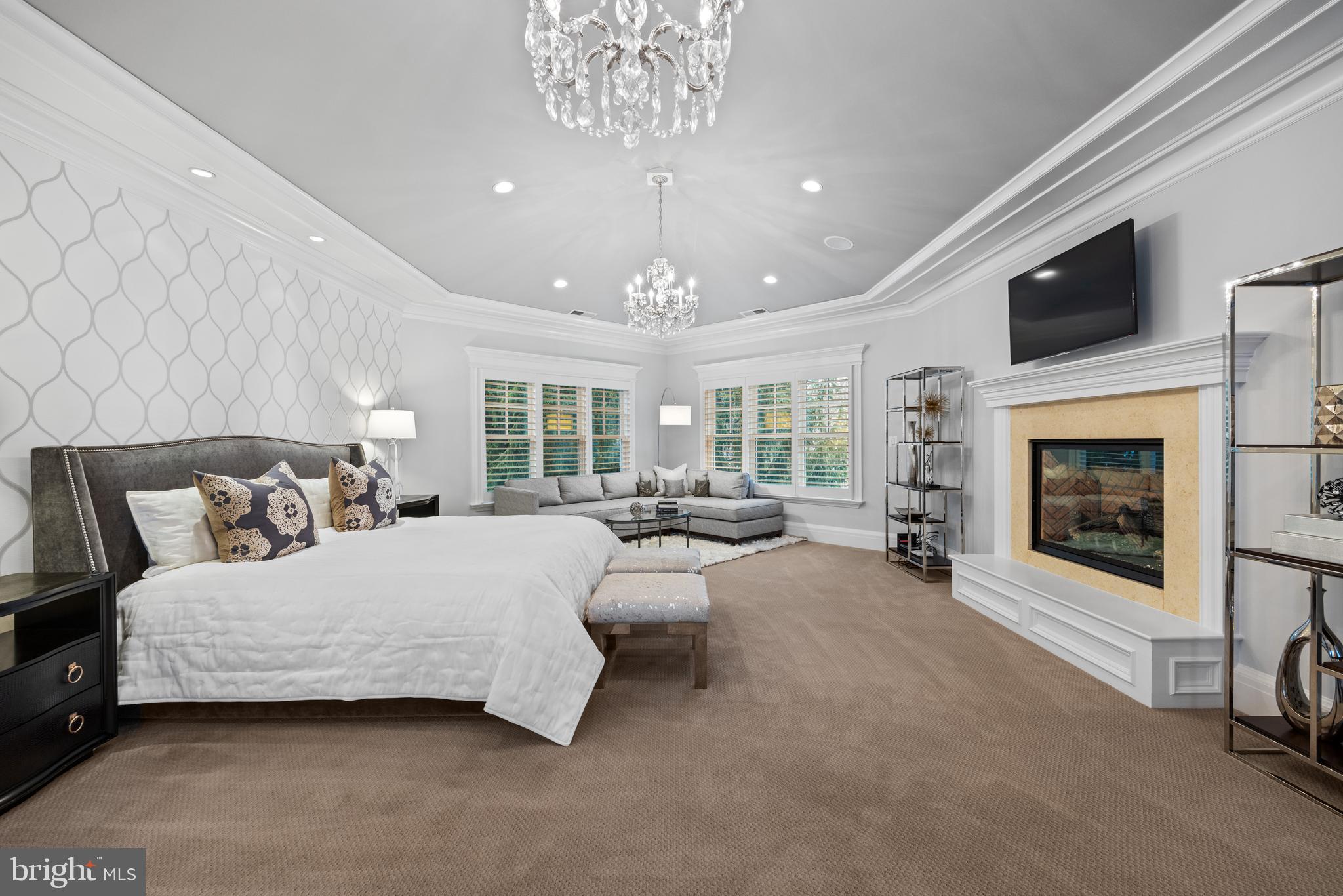 LANGLEY FOREST - Residential