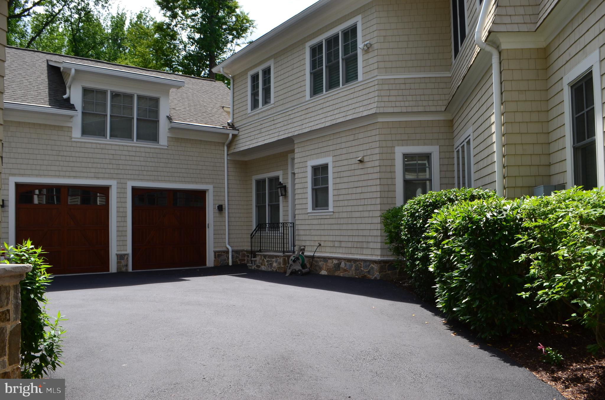 LANGLEY FOREST - Residential