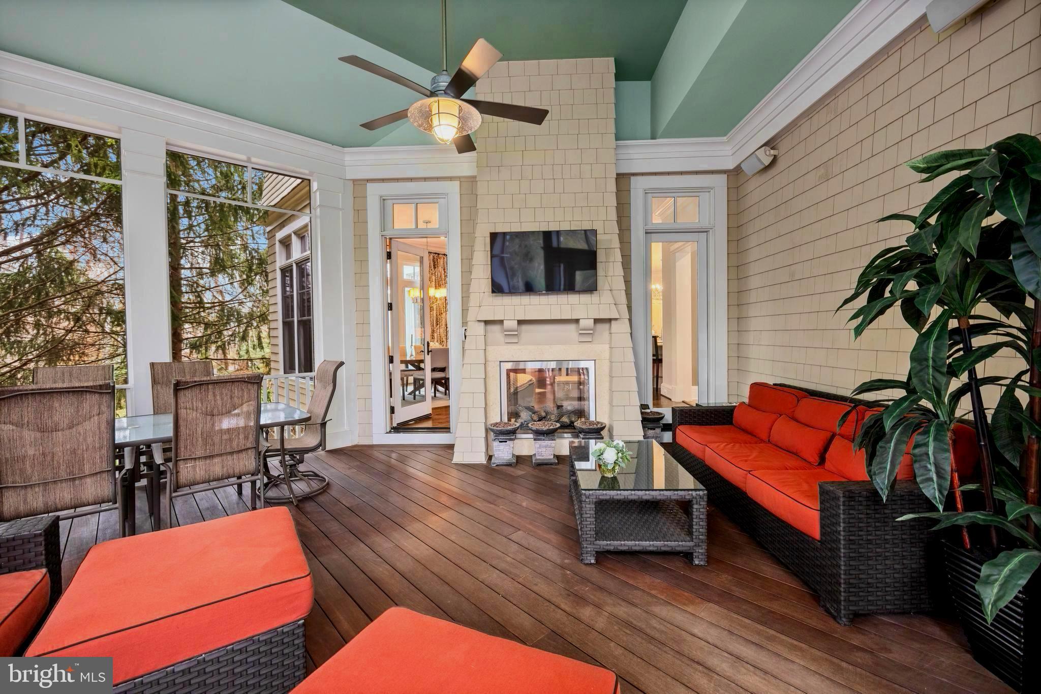 LANGLEY FOREST - Residential