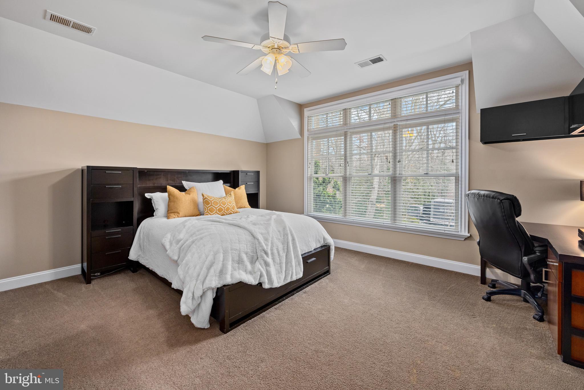 LANGLEY FOREST - Residential