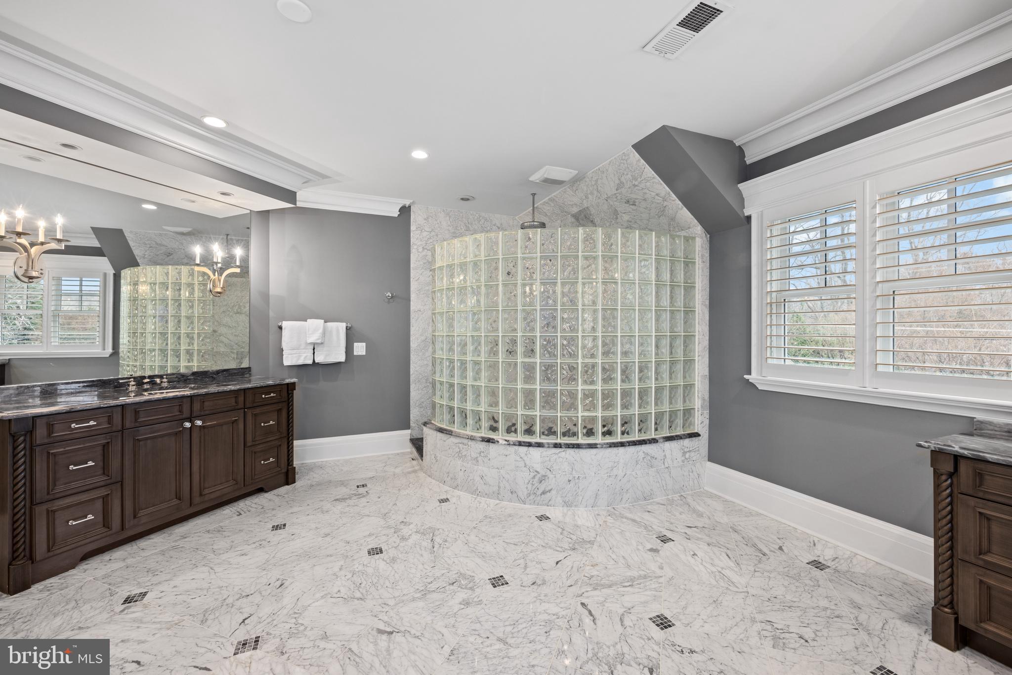 LANGLEY FOREST - Residential