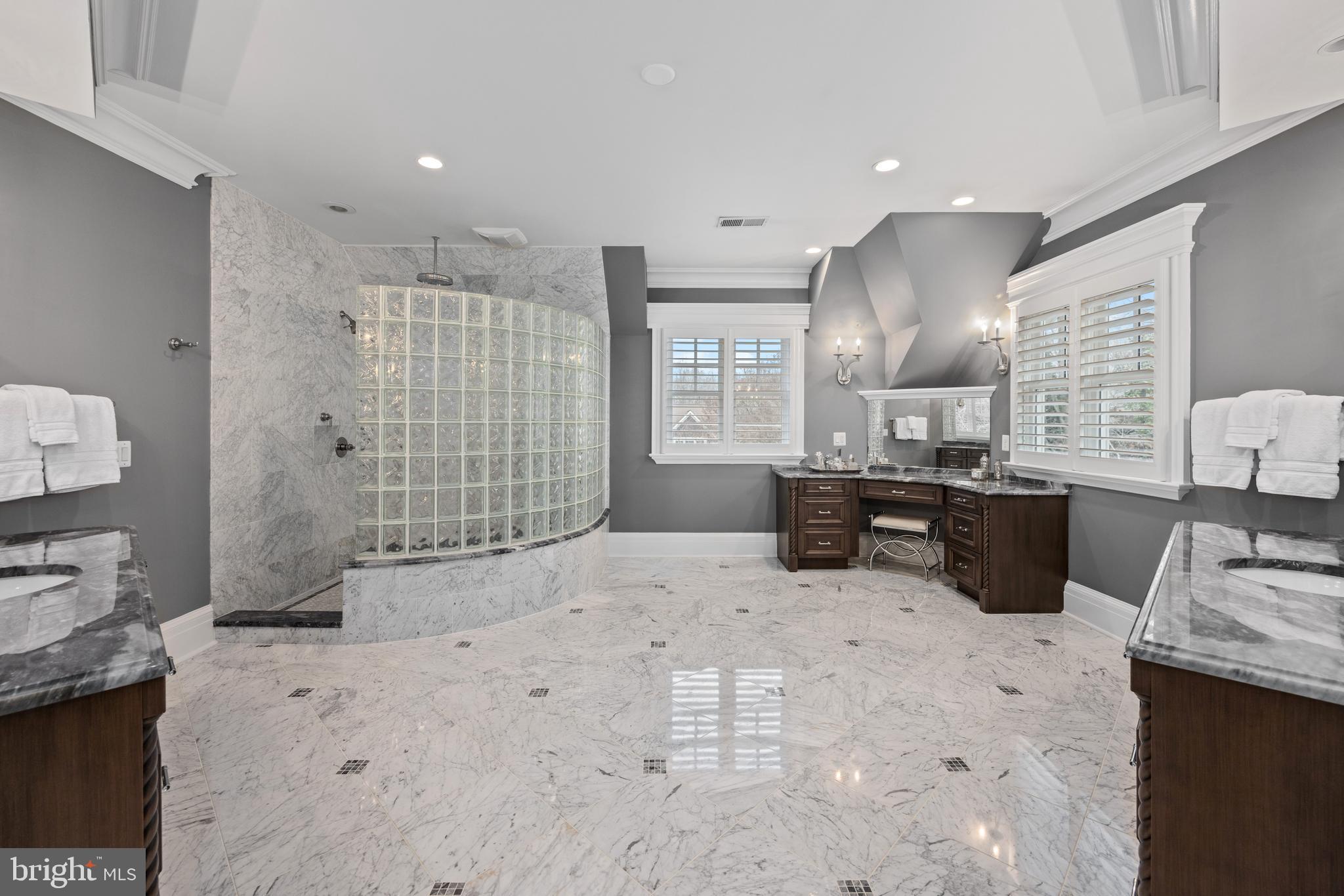 LANGLEY FOREST - Residential