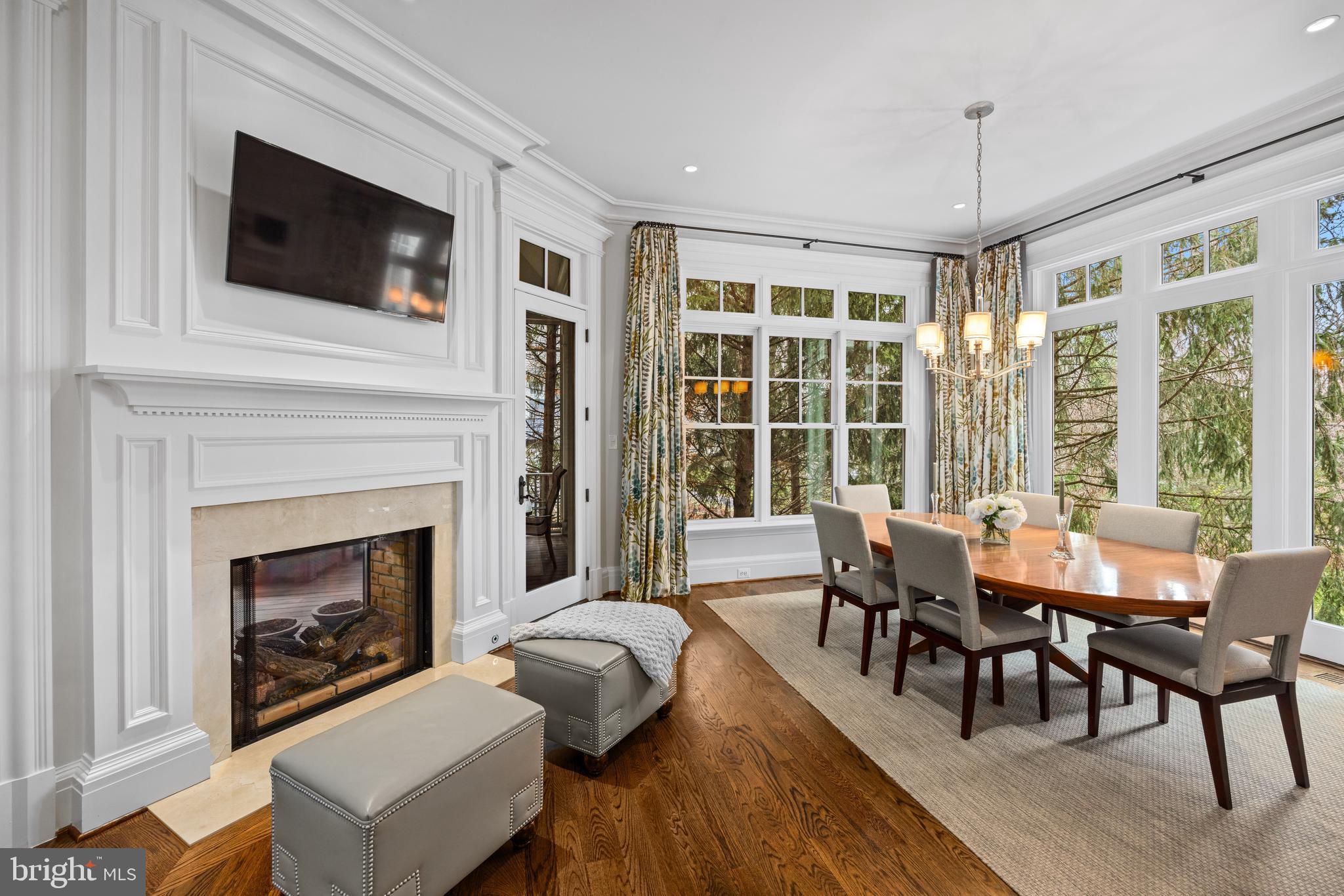 LANGLEY FOREST - Residential