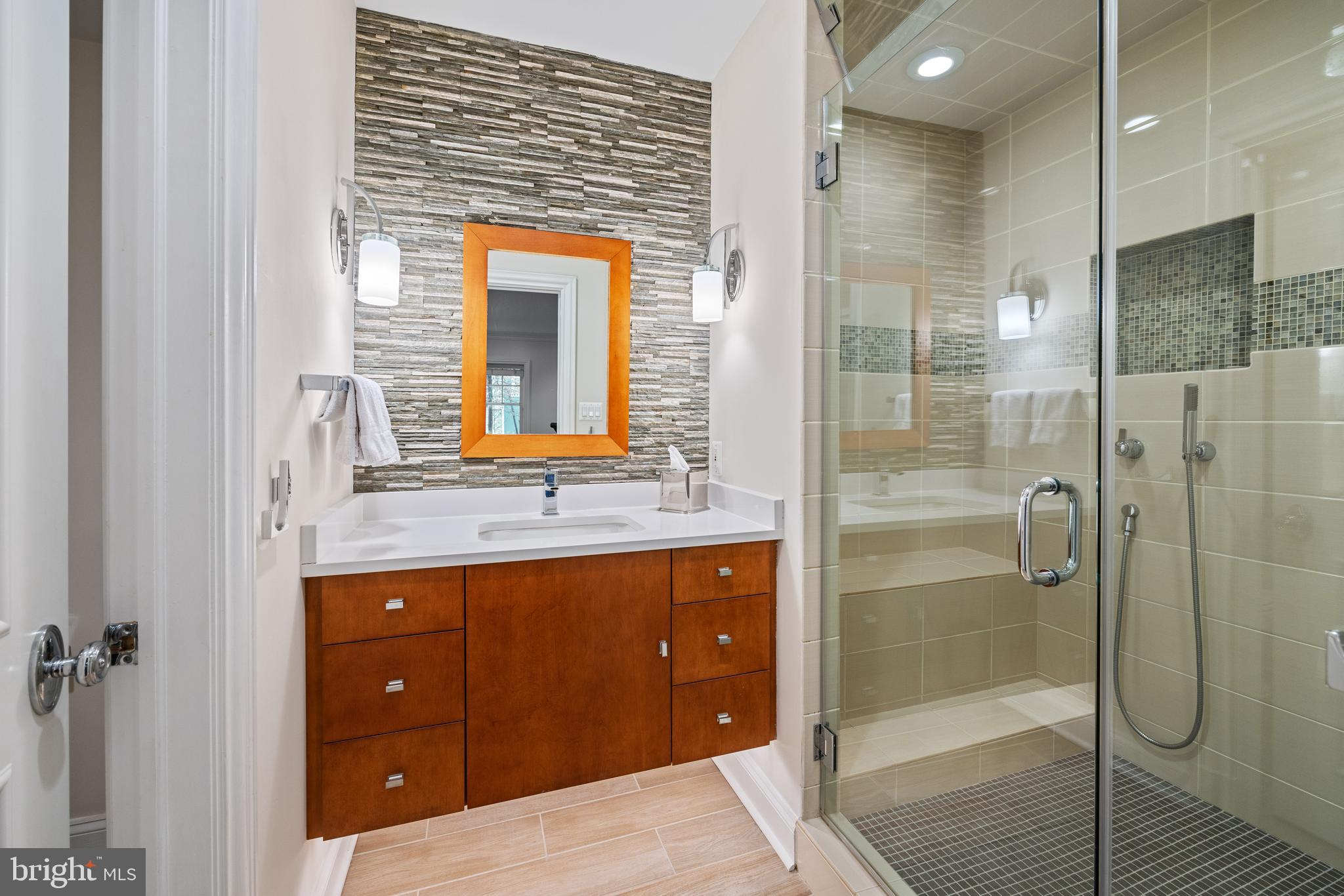 LANGLEY FOREST - Residential