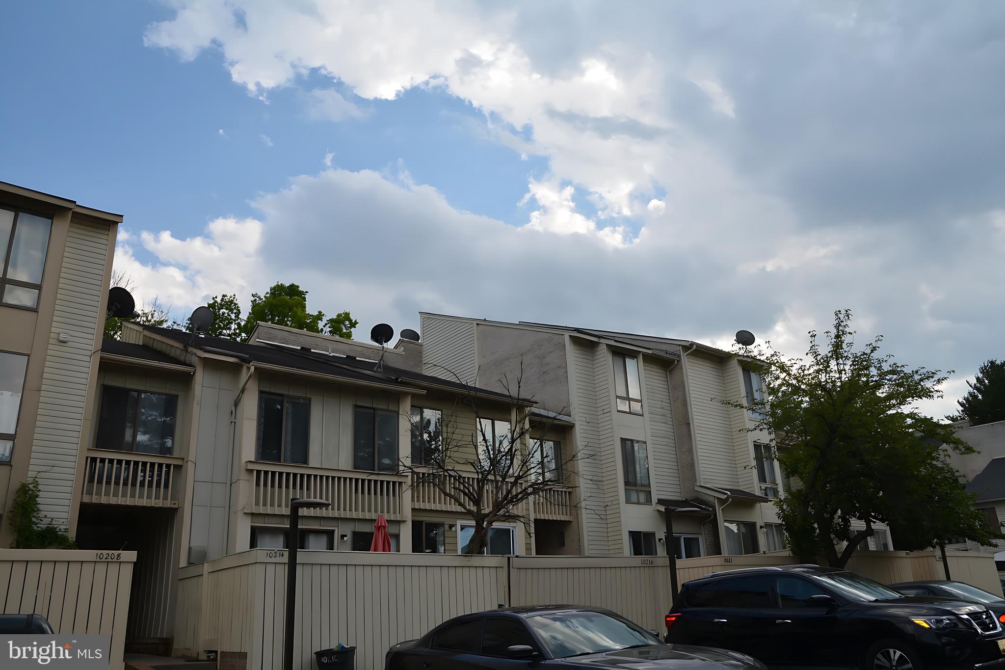 CLUBSIDE - Residential