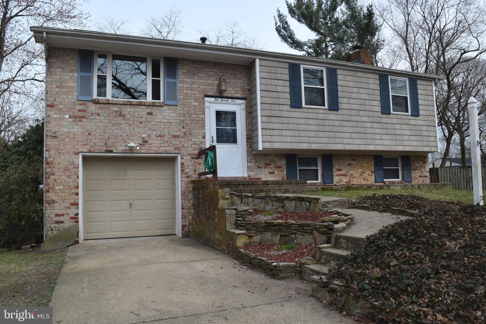 BOULEVARD PARK - Residential Lease