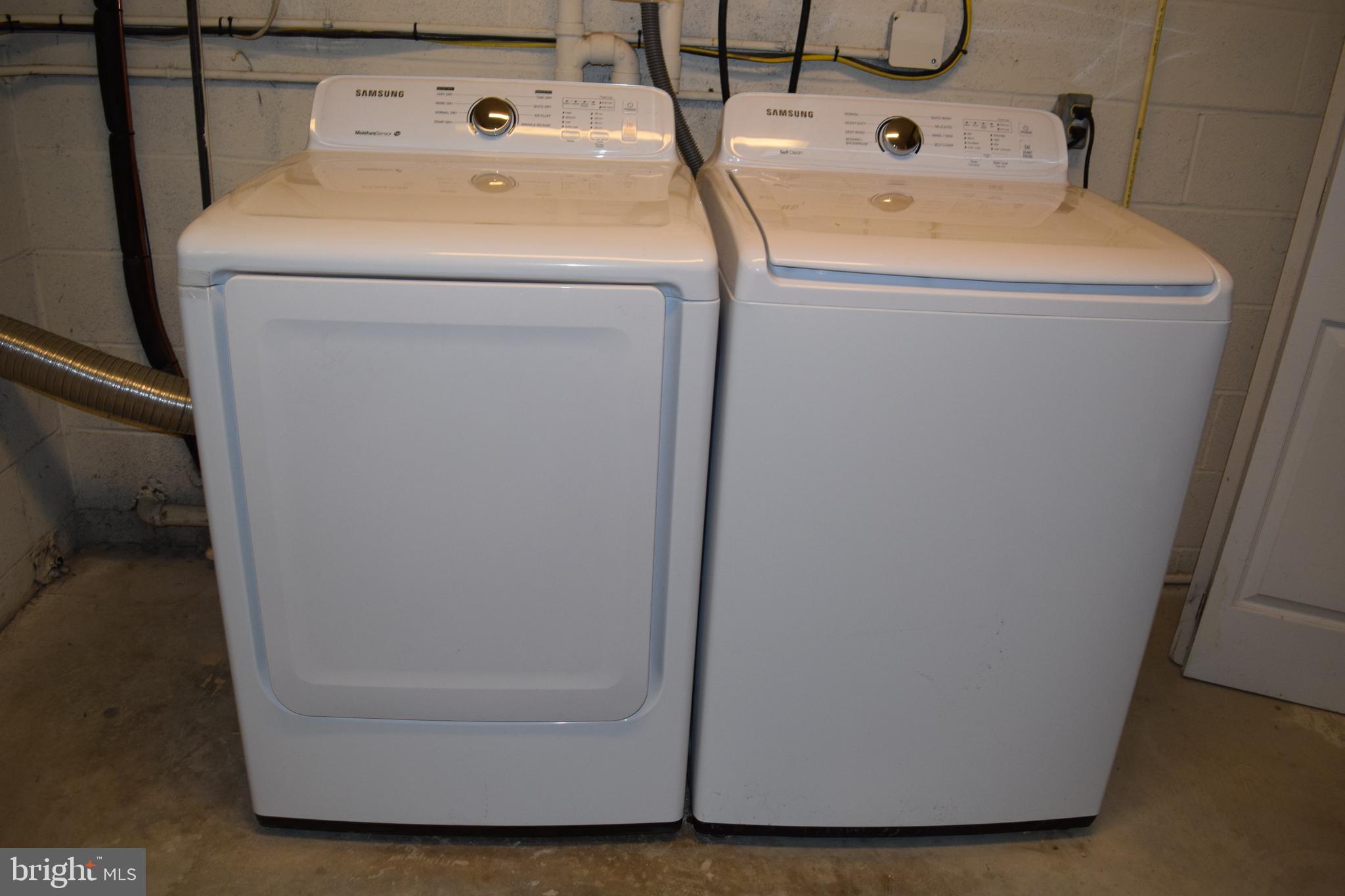 BOULEVARD PARK - Residential Lease