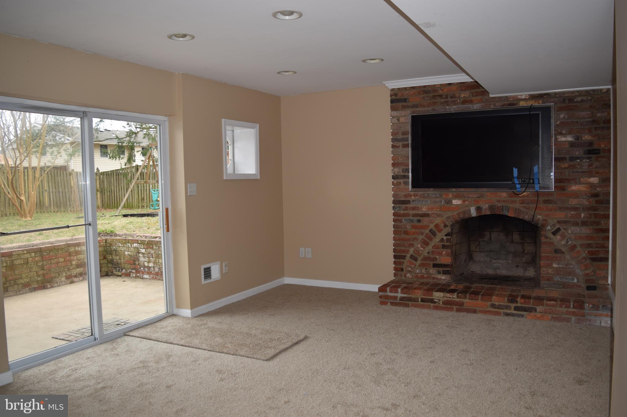 BOULEVARD PARK - Residential Lease