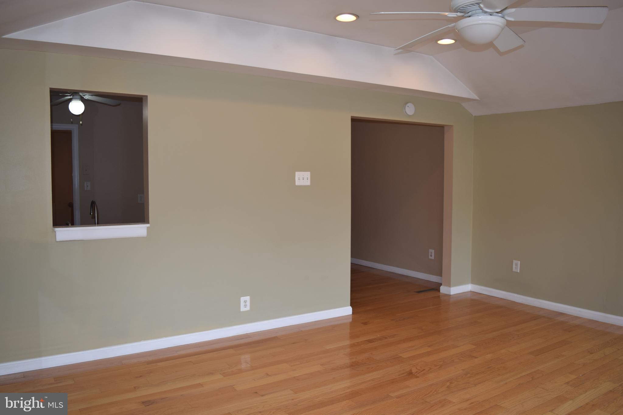 BOULEVARD PARK - Residential Lease