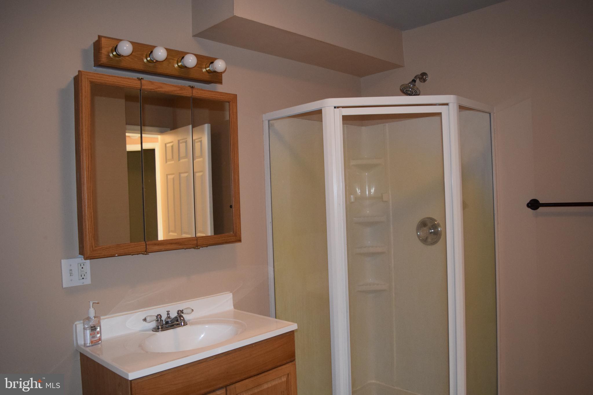 BOULEVARD PARK - Residential Lease